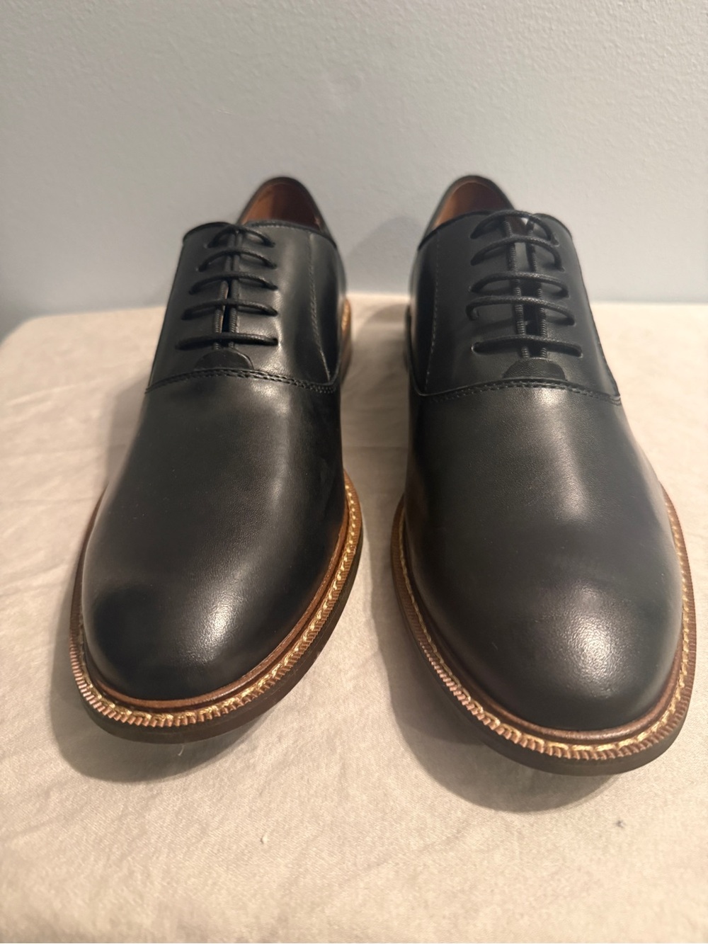 Vince Camuto Black Leather Oxfords with Tan Contrast Welt